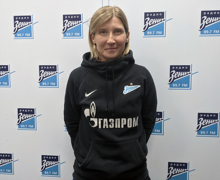 На футбол значит на футбол